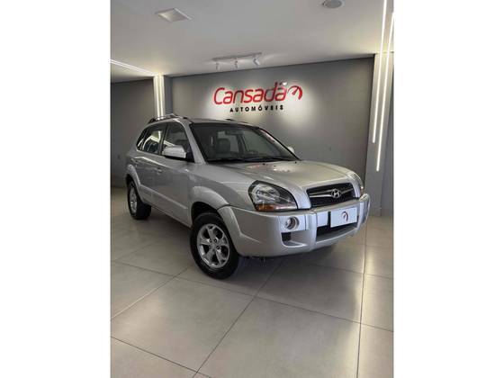 HYUNDAI TUCSON 2.0 MPFI GLS 16V 143CV 2WD FLEX 4P AUTOMÁTICO HYUNDAI TUCSON 2.0 MPFI GLS 16V 143CV 2WD FLEX 4P AUTOMÁTICO